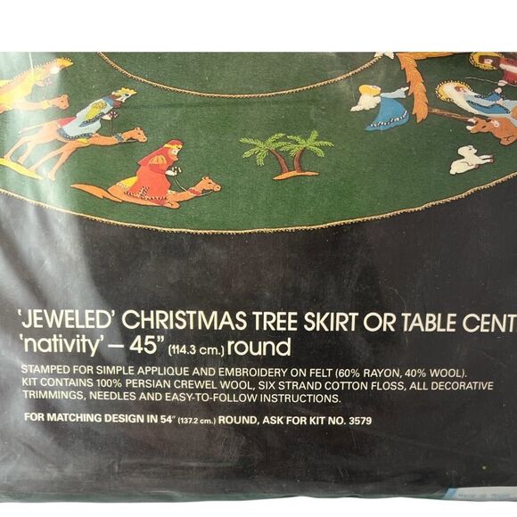 Bucilla Nativity Jeweled Christmas Tree Skirt 45" Kit 3576 Green New Sealed VTG - Picture 2 of 4